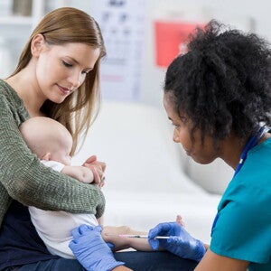 B&M_SITIO_Infografía_2_Desarrollando la primera línea__01_768X768PX