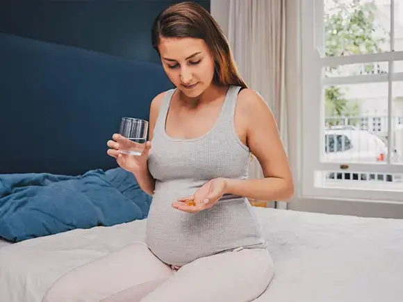 De acuerdo con estudios científicos, se recomienda tomar suplementos alimenticios durante el embarazo. Los micronutrimentos, como el fósforo y el hierro, son fundamentales durante el embarazo.